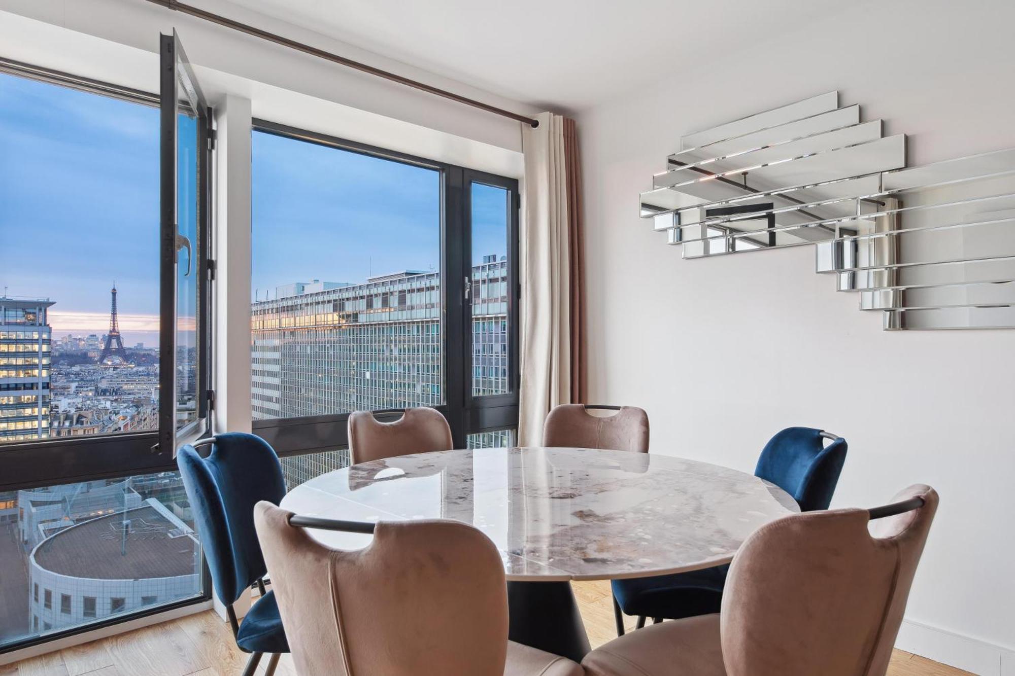 Paris Luxury Apartment 75M2 With Eiffel Tower View, 1 Min Metro, Parking Esterno foto